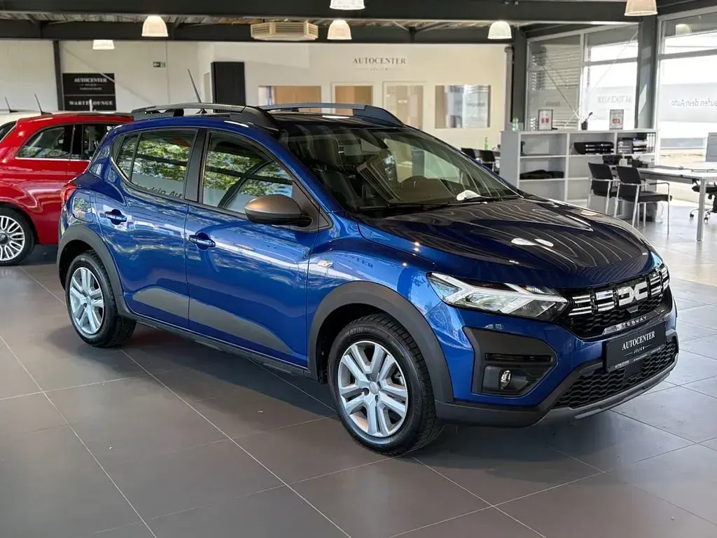 Gebraucht Dacia Sandero Expression 101 PS (74 kW) 2023 Blau SUV