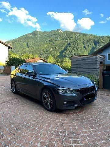 Gebraucht BMW 320 M Sport 190 PS (139 kW) 2019 Grau metallic Limousine