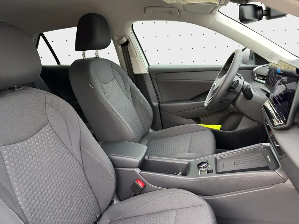 Gebraucht VW T-Roc Life 150 PS (110 kW) 2025 Weiß SUV