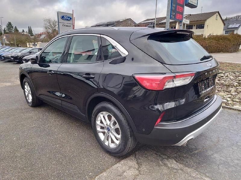 Gebraucht Ford Kuga Titanium 152 PS (111 kW) 2021 Schwarz SUV