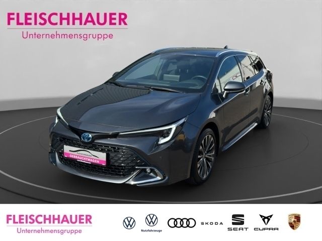 Grau Gebraucht 2024 Toyota Corolla Team Kombi | 28.990 € (Fairer Preis) - Bild 1/4