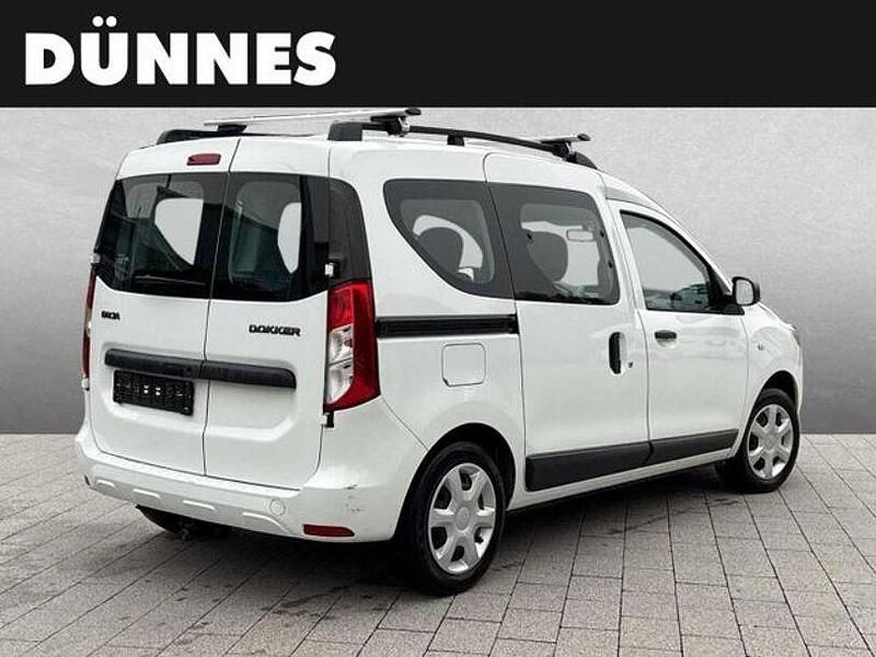 Gebraucht Dacia Dokker Ambiance 102 PS (75 kW) 2016 Gletscherweiß Van / Kleinbus