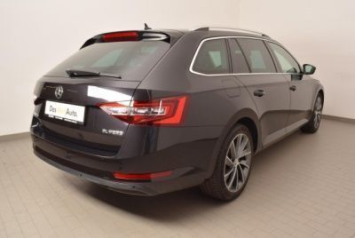 Gebraucht Skoda Superb Style 150 PS (110 kW) 2016 Schwarz metallic Kombi