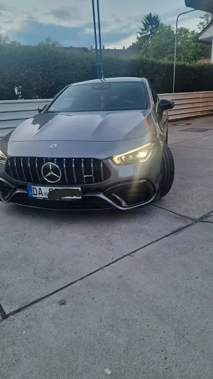 Gebraucht Mercedes CLA45 AMG AMG 421 PS (309 kW) 2024 Grau Limousine