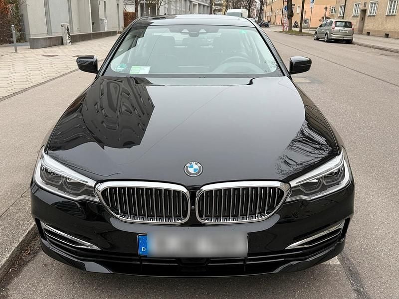 Gebraucht BMW 520 Luxury Line 190 PS (139 kW) 2019 Schwarz Limousine