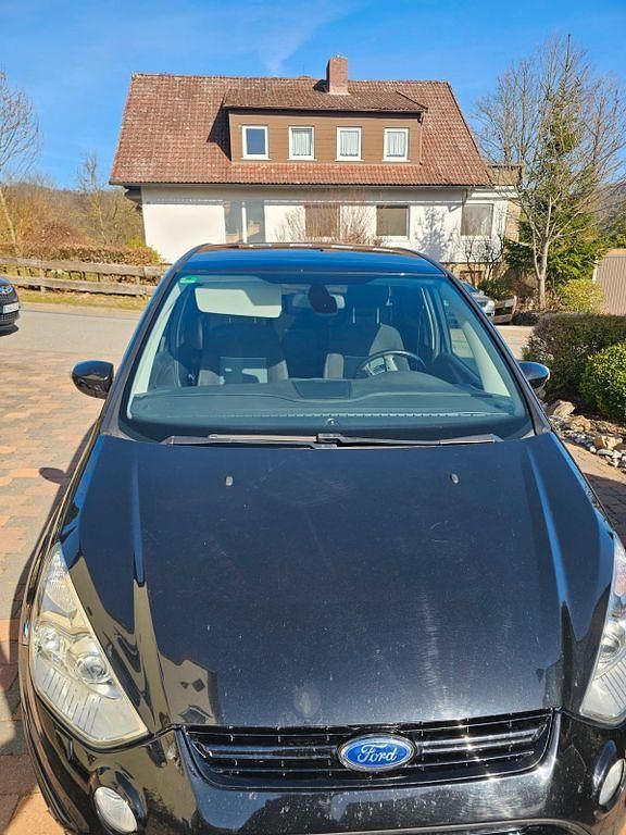 Gebraucht Ford S-MAX S 140 PS (102 kW) 2014 Schwarz Van / Kleinbus