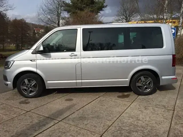 Używany VW Multivan Trendline 150 KM (110 kW) 2019 Andere Minivan