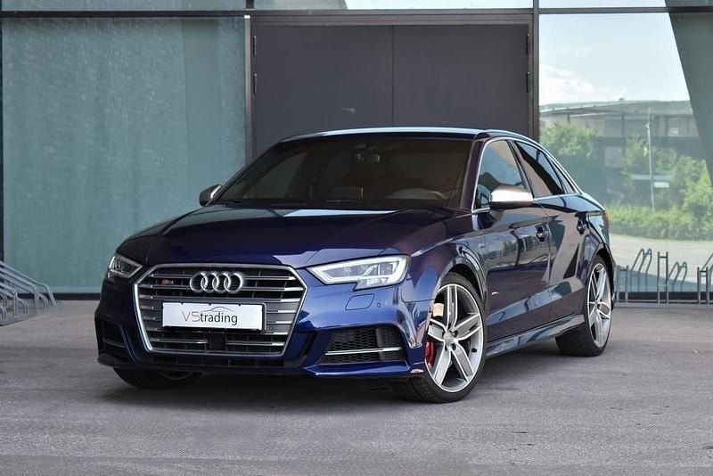 Blau Gebraucht 2018 Audi S3 Comfort Limousine | 27.490 € (Superpreis) - Bild 1/4