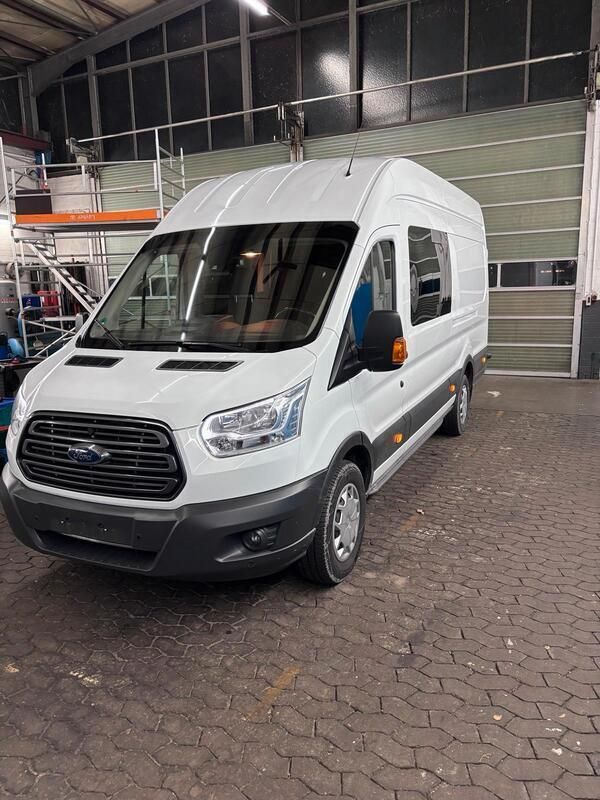 Weiß Gebraucht 2017 Ford Transit Van / Kleinbus | 14.000 € - Bild 1/4