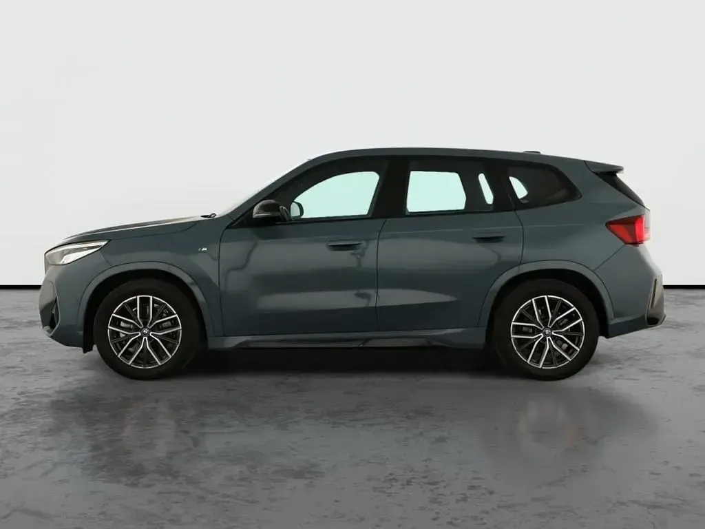 Gebraucht BMW iX1 230 kW (313 PS) 2023 Grün SUV