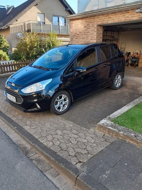 Schwarz Gebraucht 2015 Ford B-MAX Colourline Van / Kleinbus | 6.499 € (Fairer Preis) - Bild 1/4