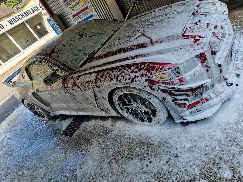 Rot Gebraucht 2015 Ford Mustang Coupé | 28.000 € - Bild 1/4