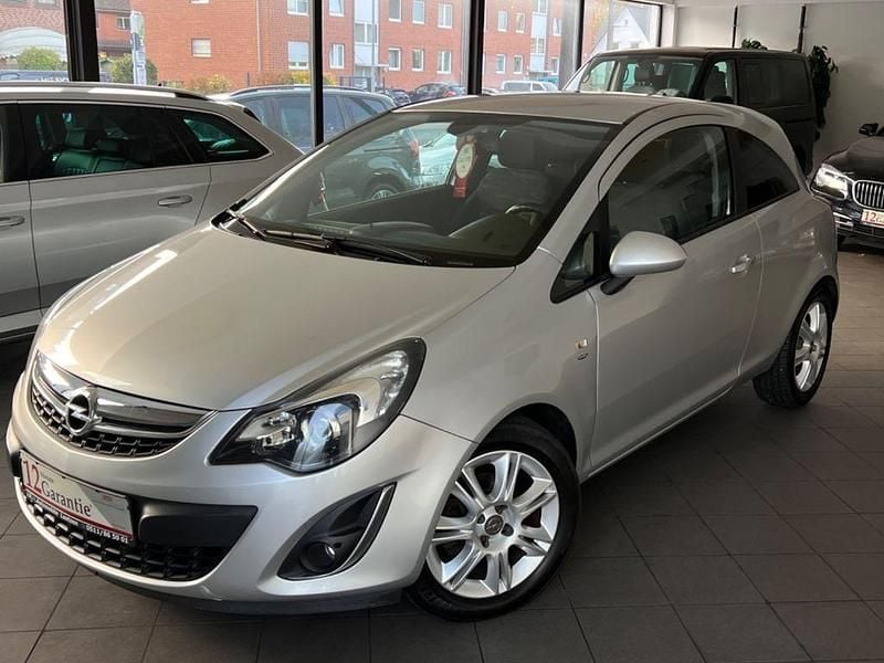 Silber Gebraucht 2011 Opel Corsa Satellite Kleinwagen | 5.990 € (Teuer) - Bild 1/4