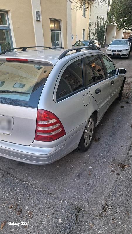 Gebraucht Mercedes C220 150 PS (110 kW) 2006 Silber Kombi