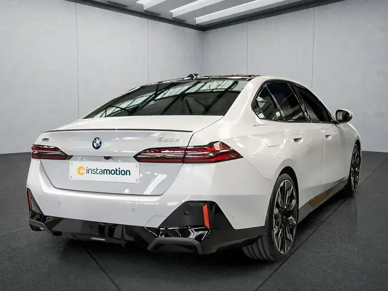 Neu BMW 520 197 PS (144 kW) 2025 Weiß Limousine