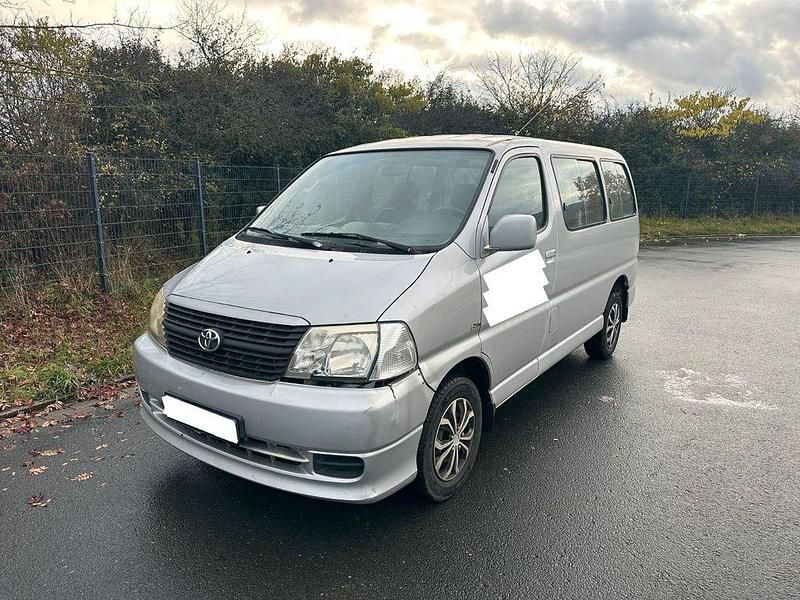 Silber Gebraucht 2007 Toyota HiAce Van | 5.500 € (Guter Preis) - Bild 1/4