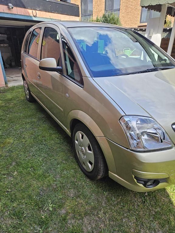 Usata Opel Meriva Edition 101 CV (74 kW) 2006 Oro Monovolume