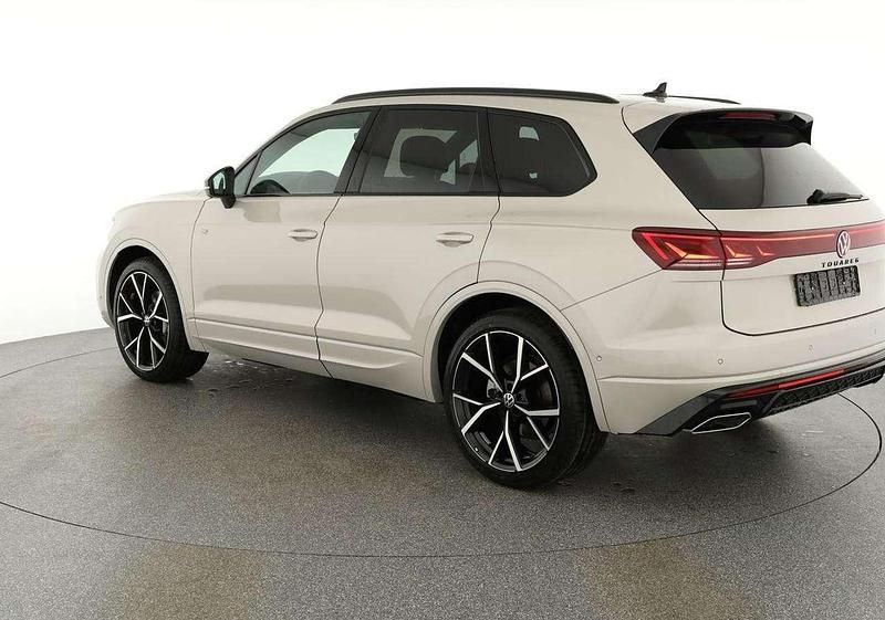 Gebraucht VW Touareg R-line 286 PS (210 kW) 2024 Sechura beige metall SUV
