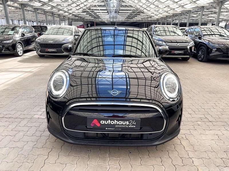 Gebraucht Mini One Cabriolet Essential 102 PS (75 kW) 2022 Midnight black metallic Cabrio