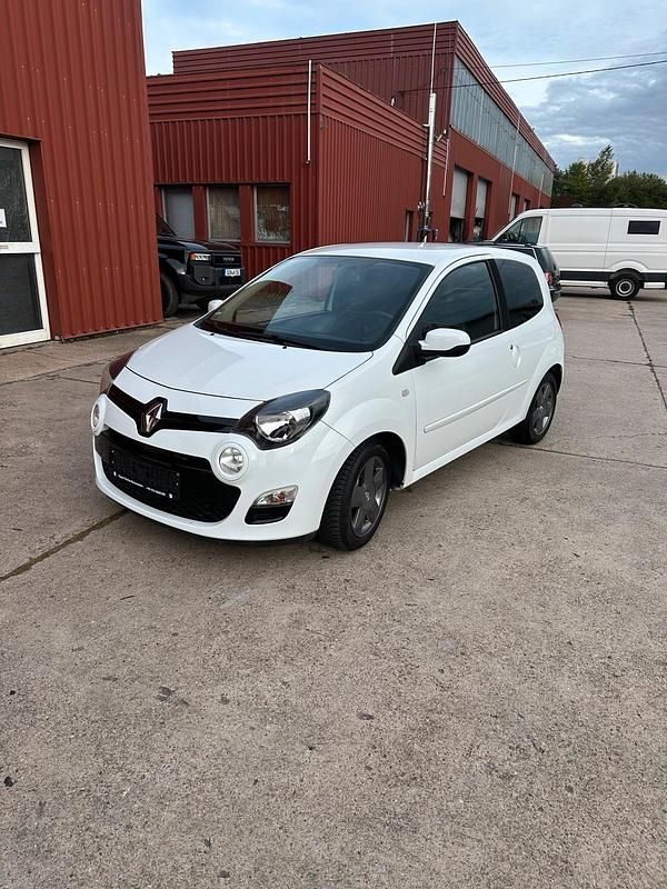 Weiß Gebraucht 2013 Renault Twingo Initiale Paris Kleinwagen | 3.950 € (Fairer Preis) - Bild 1/4