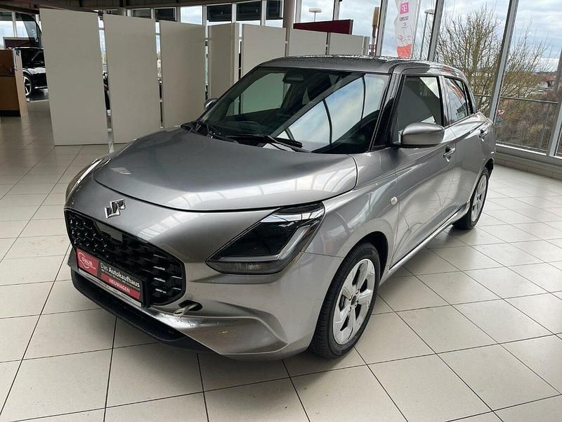 Gebraucht Suzuki Swift Comfort 83 PS (61 kW) 2025 Premium silver metallic Kleinwagen