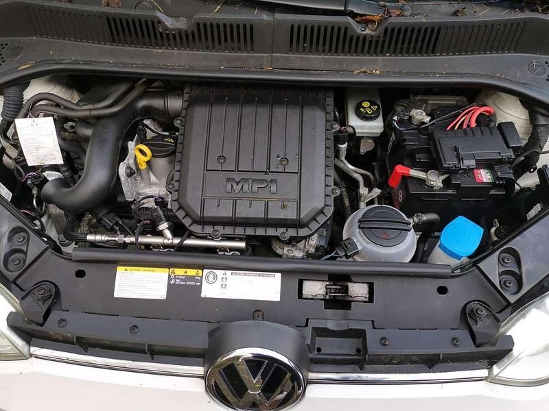 Gebraucht VW up! CLUB 68 PS (50 kW) 2016 Weiß Kleinwagen