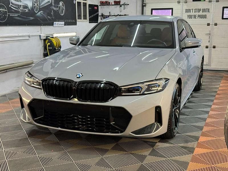 Używany BMW 330 Advantage 286 KM (210 kW) 2024 Szary Sedan/Limuzyna