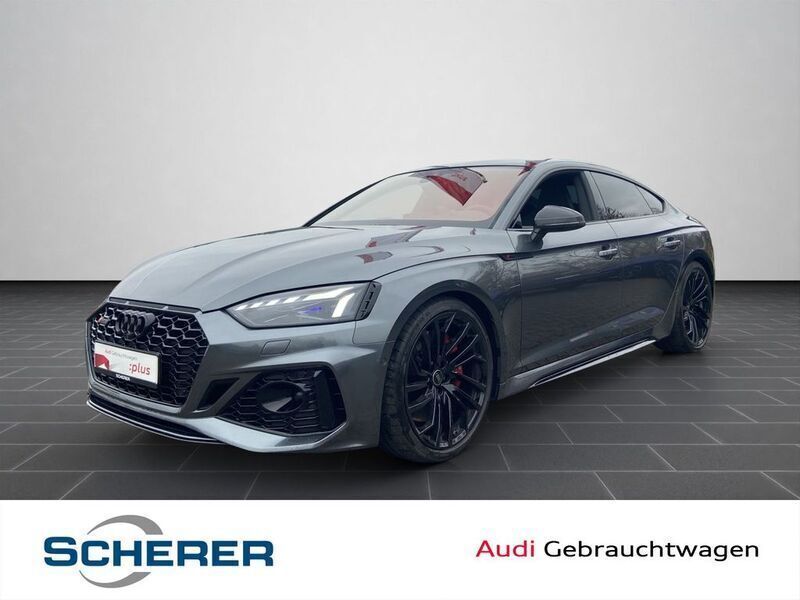 Daytonagrau perleffekt (metallic) Gebraucht 2023 Audi RS5 Sportback Advanced Limousine | 73.990 € (Fairer Preis) - Bild 1/4