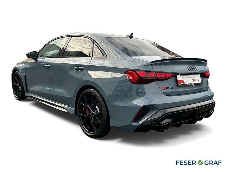 Gebraucht Audi RS3 Ambiente 400 PS (294 kW) 2025 Kemoragrau metallic Limousine