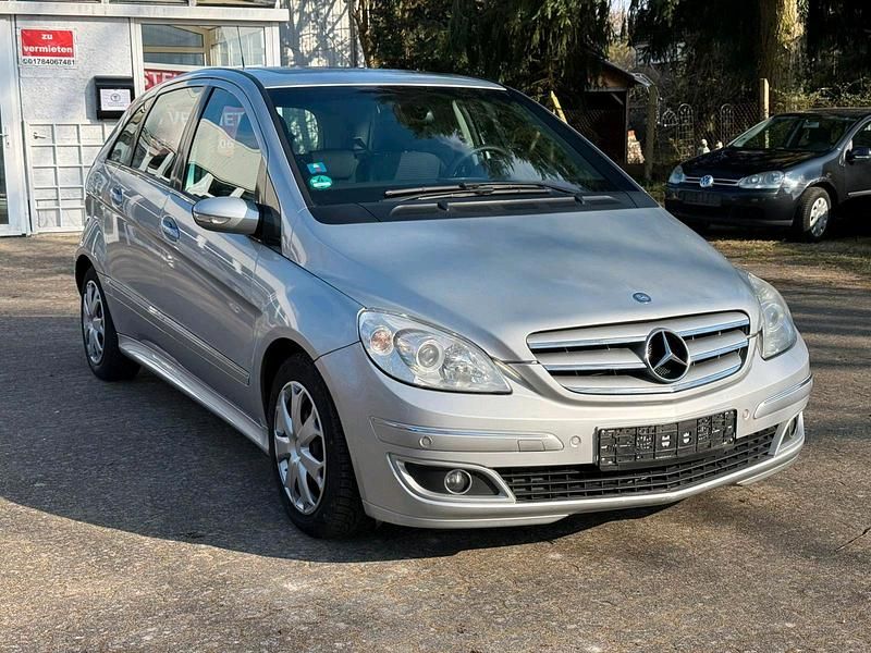 Gebraucht Mercedes B180 110 PS (80 kW) 2008 Grau Van / Kleinbus