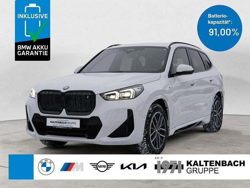 Gebraucht BMW iX1 M Sport 230 kW (313 PS) 2023 Alpinweiss iii SUV