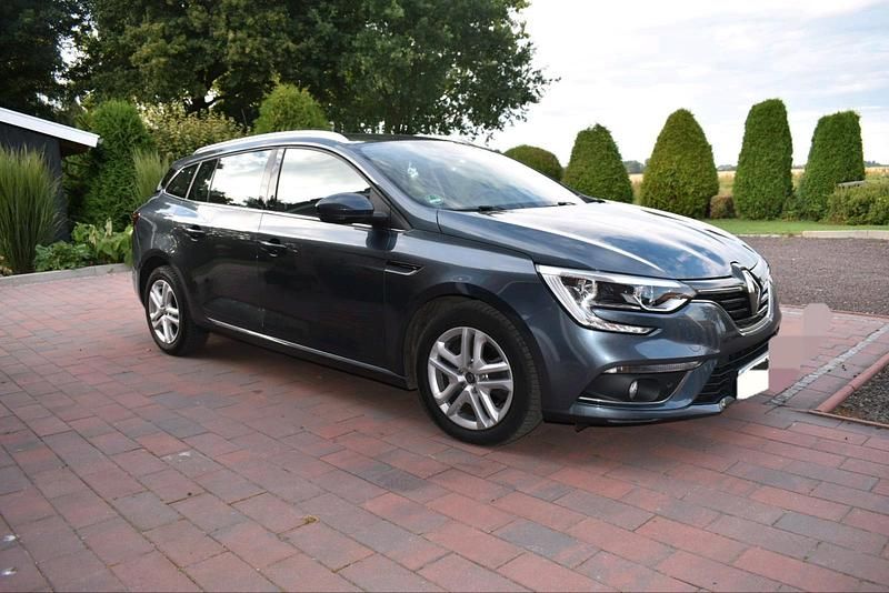 Grau Gebraucht 2020 Renault Mégane GrandTour Kombi | 13.900 € (Guter Preis) - Bild 1/4