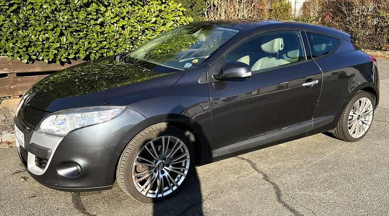 Gebraucht Renault Mégane Coupé Luxe 179 PS (131 kW) 2009 Schwarz Coupé