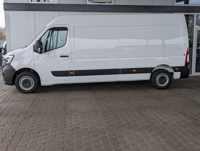 Weiß Gebraucht 2023 Renault Master Van | 31.310 € (Etwas zu teuer) - Bild 1/4