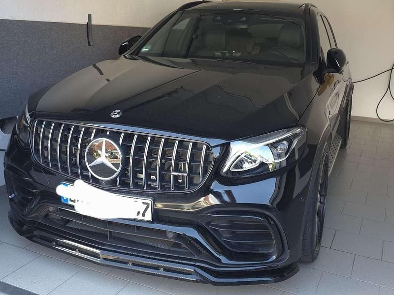 Schwarz Gebraucht 2019 Mercedes GLC63 AMG AMG SUV | 62.999 € (Fairer Preis) - Bild 1/4