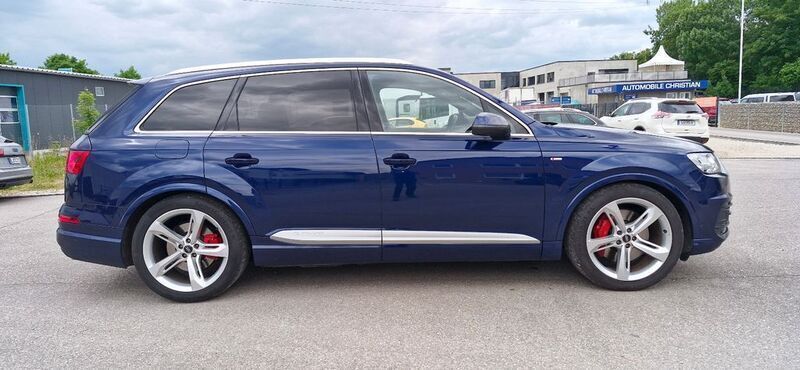Blau Gebraucht 2019 Audi Q7 S-Line SUV | 34.900 € (Superpreis) - Bild 1/4
