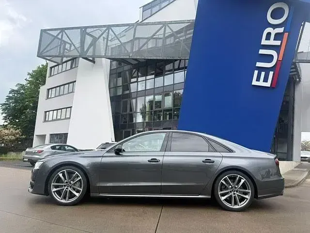 Gebraucht Audi S8 plus Sport 605 PS (444 kW) 2017 Grau Limousine
