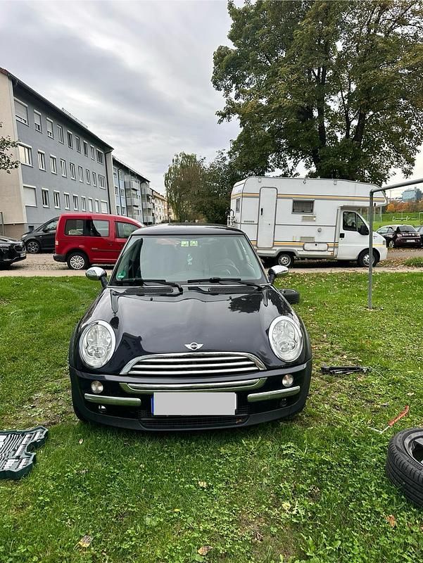 Schwarz Gebraucht 2004 Mini ONE Kleinwagen | 1.799 € - Bild 1/4