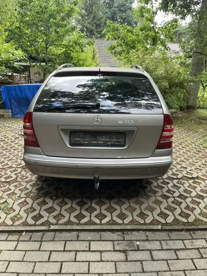 Gebraucht Mercedes C220 Avantgarde 150 PS (110 kW) 2007 Silber Kombi