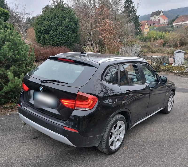 Gebraucht BMW X1 177 PS (130 kW) 2010 Schwarz SUV