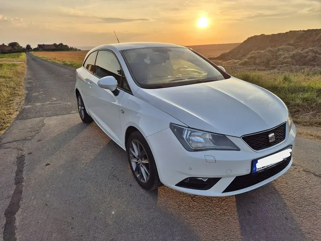 Gebraucht Seat Ibiza SC I-Tech 105 PS (77 kW) 2013 Weiß Kleinwagen