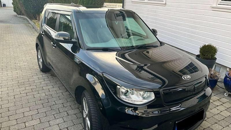 Gebraucht Kia Soul Play 80 kW (110 PS) 2018 Schwarz SUV