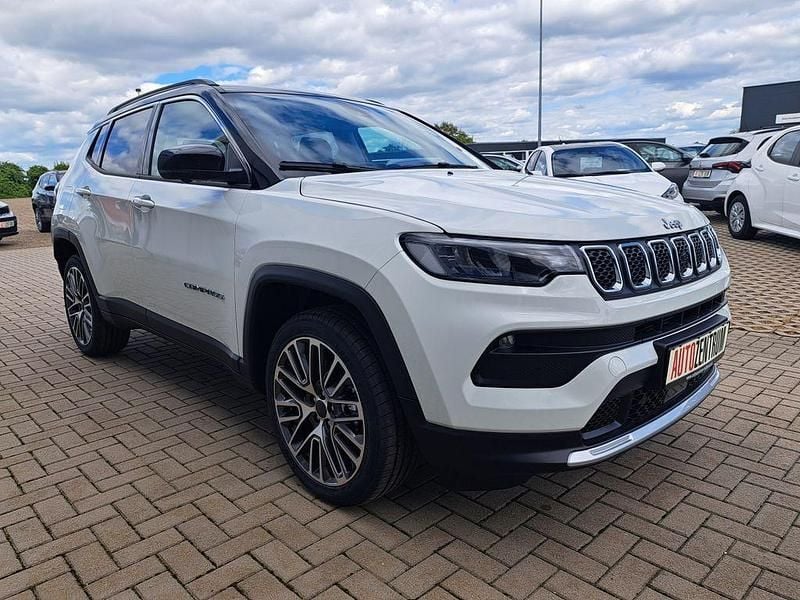 Usado Jeep Compass Limited 131 HP (96 kW) 2023 Branco SUV