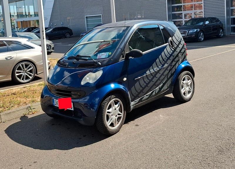 Blau Gebraucht 2003 Smart ForTwo Coupé Pure Coupé | 2.150 € (Fairer Preis) - Bild 1/4