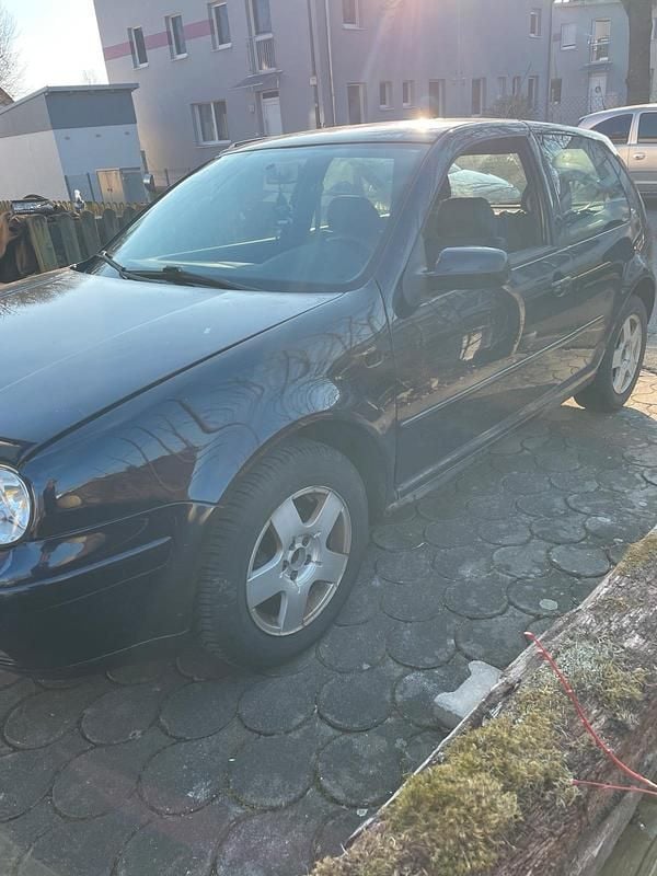 Gebraucht VW Golf III 101 PS (74 kW) 1998 Blau Limousine