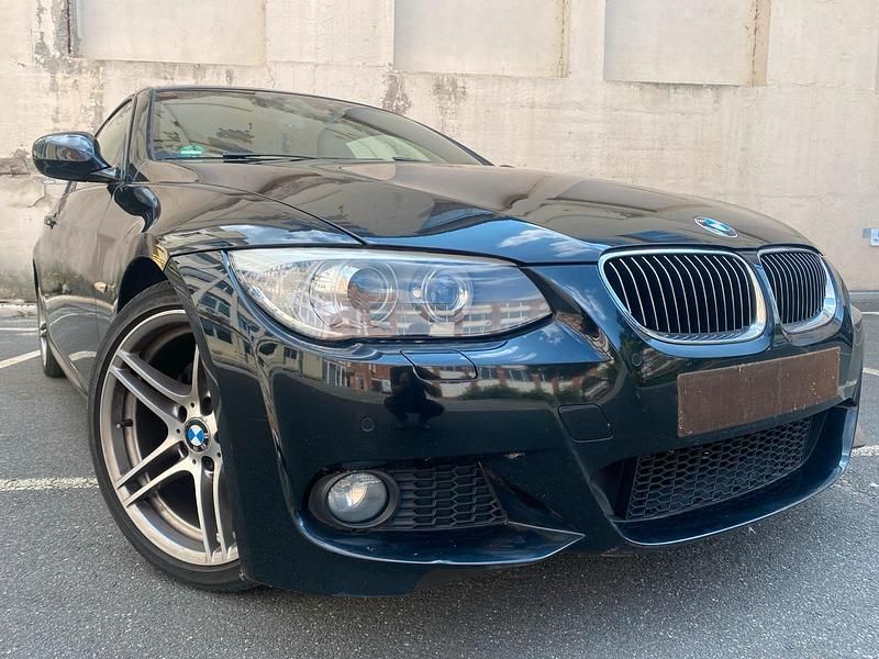 Schwarz Gebraucht 2012 BMW 320 M Sport Coupé | 9.900 € (Superpreis) - Bild 1/4