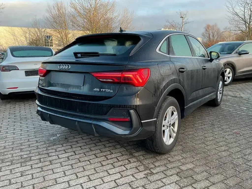 Gebraucht Audi Q3 Sportback 150 PS (110 kW) 2023 Schwarz SUV