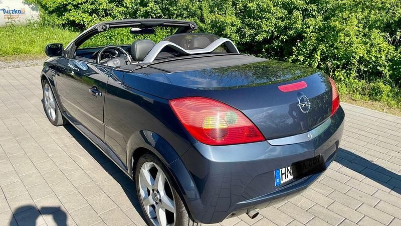 Violet Gebraucht 2006 Opel Tigra Cabrio | 2.400 € (Fairer Preis) - Bild 1/4