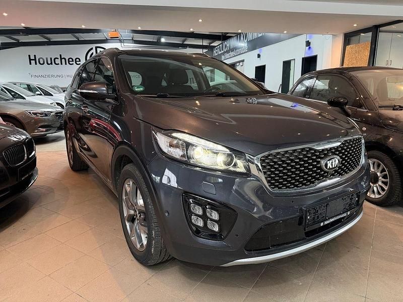 Grau Gebraucht 2017 Kia Sorento Platinum Edition SUV | 18.490 € (Guter Preis) - Bild 1/4