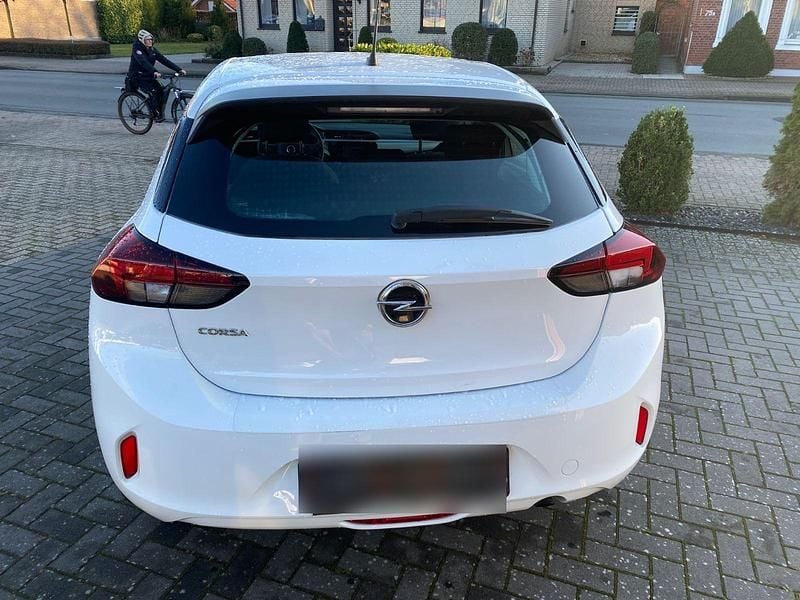 Second-hand Opel Corsa Edition 75 CP (55 kW) 2021 Alb Hatchback